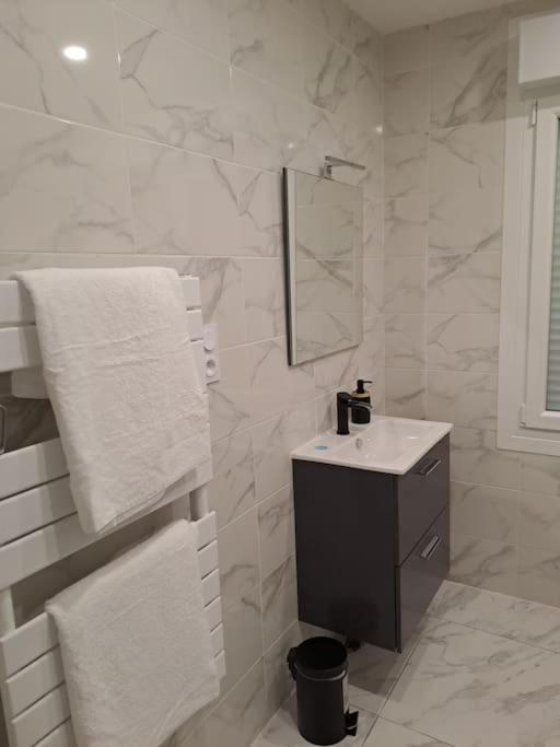 Apartament 24H Course/Moto/ Oasis / Antares Le Mans Zewnętrze zdjęcie